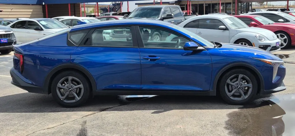 Kia K4 photo 7