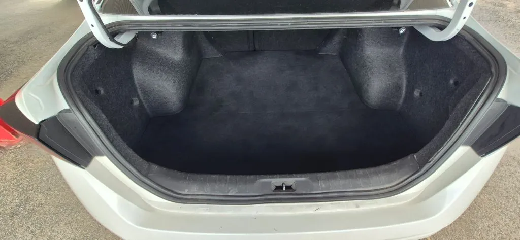Nissan Altima photo 17