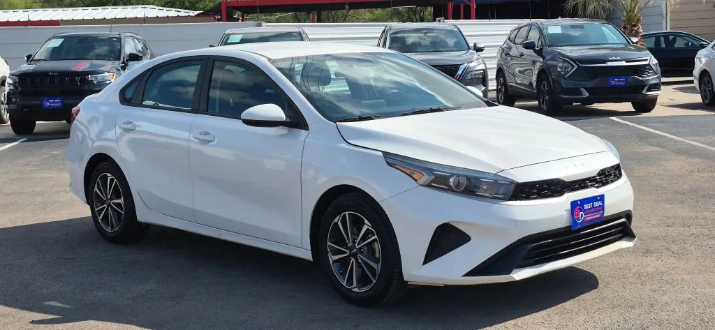 Kia Forte photo 8