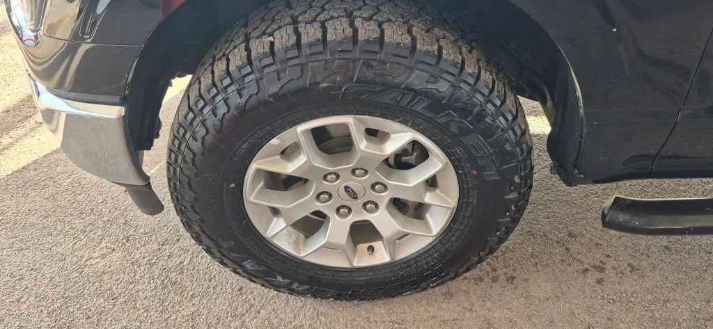 Ford F-150 photo 17