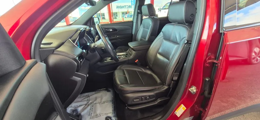 Chevrolet Traverse photo 12