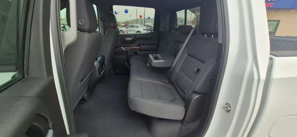 Chevrolet Silverado photo 10