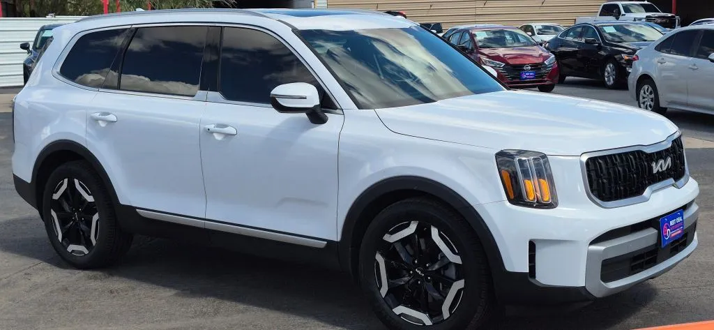 Kia Telluride photo 8