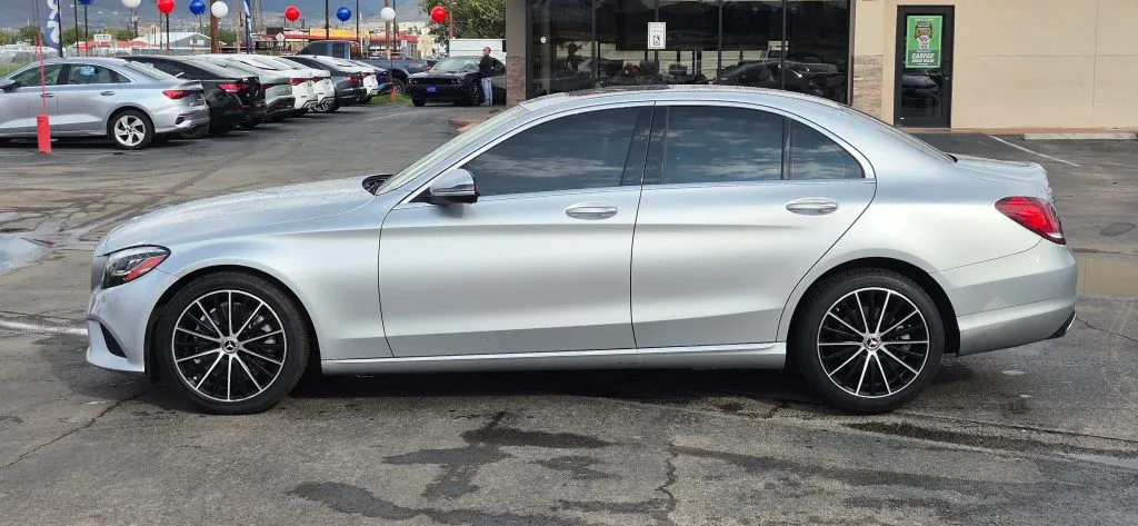 Mercedes-Benz C-Class photo 3