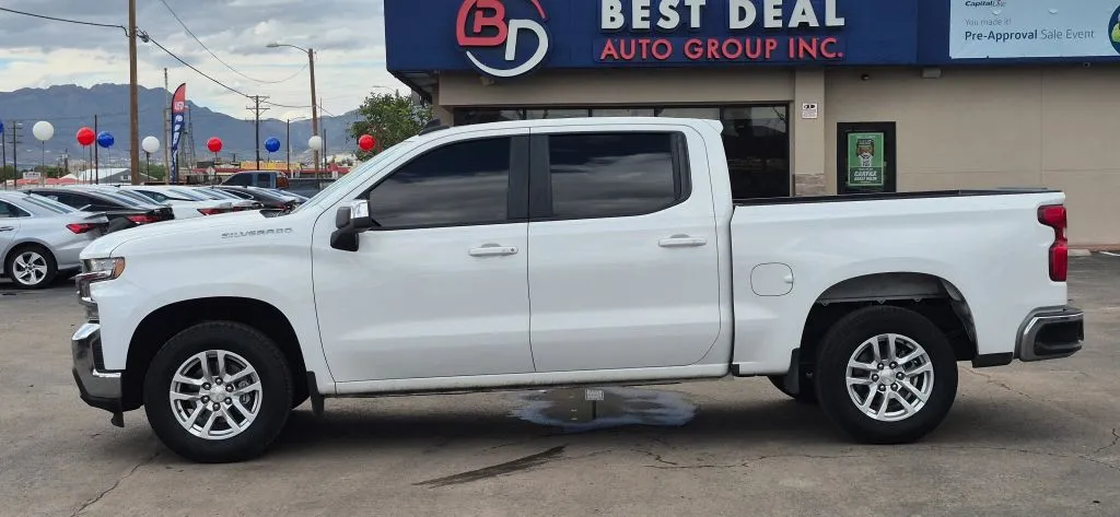 Chevrolet Silverado photo 3