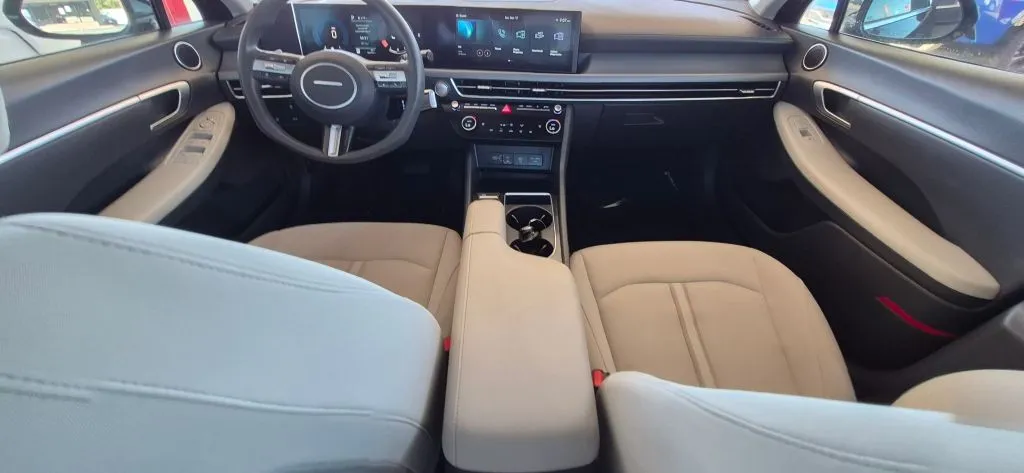Hyundai Sonata photo 15