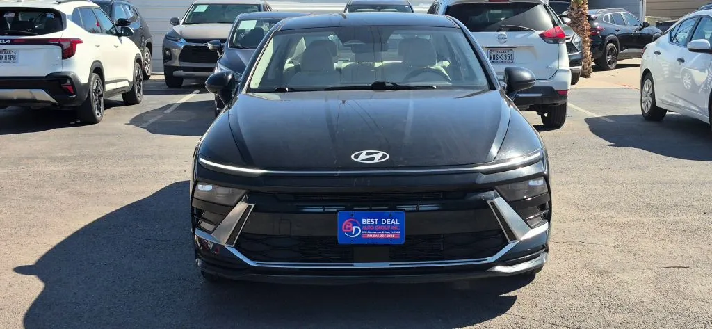Hyundai Sonata photo 9