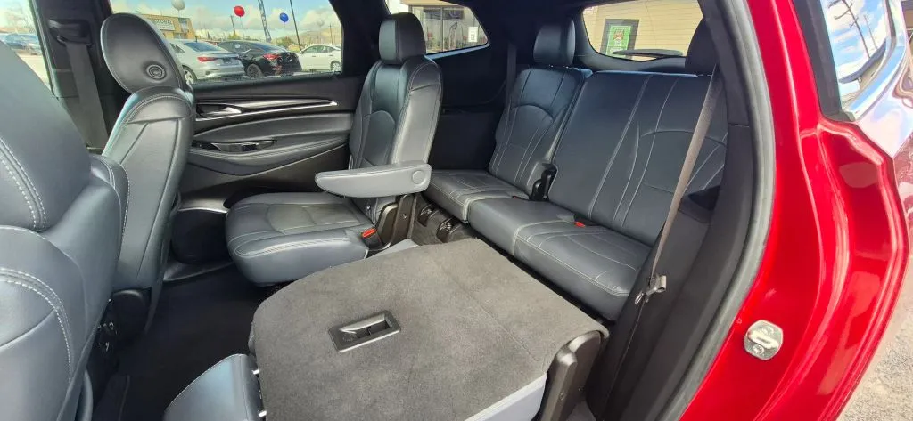 Buick Enclave photo 13