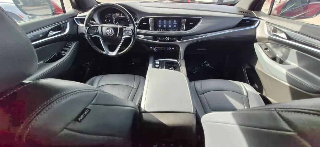 Buick Enclave photo 17