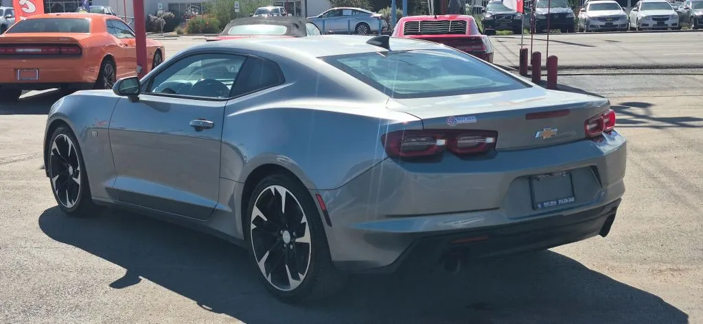 Chevrolet Camaro photo 4