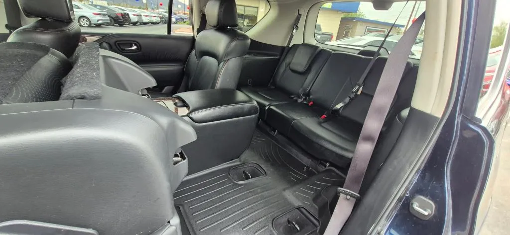 Nissan Armada photo 14