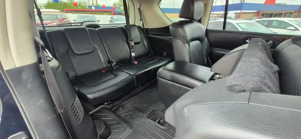 Nissan Armada photo 15