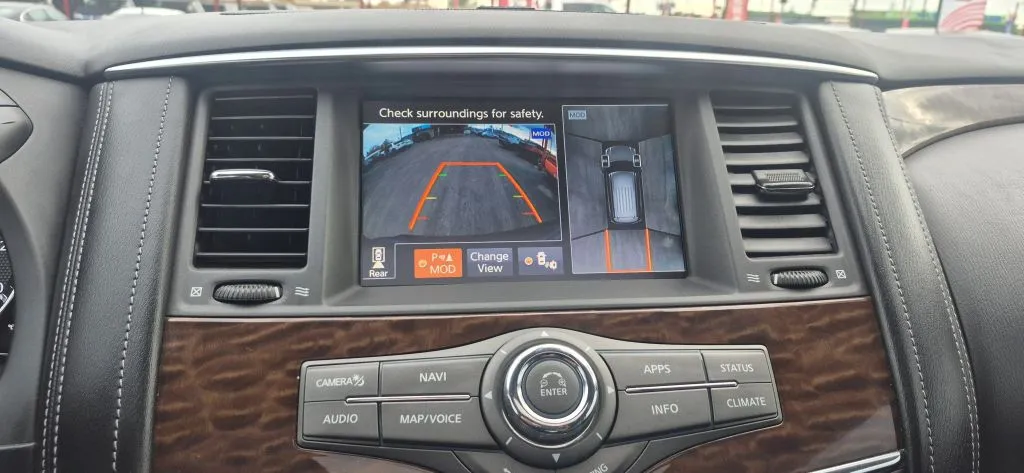 Nissan Armada photo 20