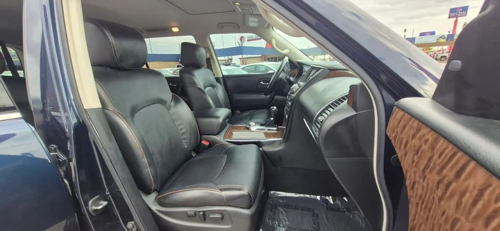 Nissan Armada photo 17
