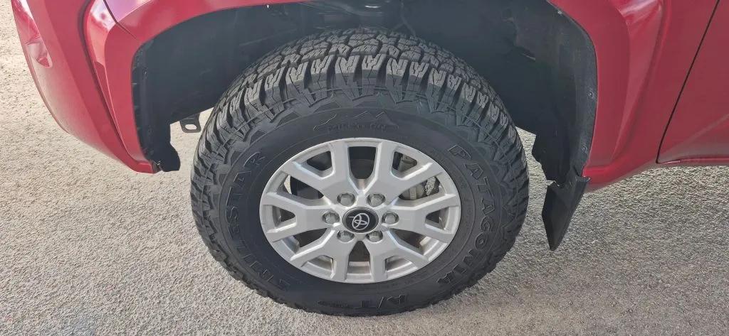 Toyota Tacoma photo 17