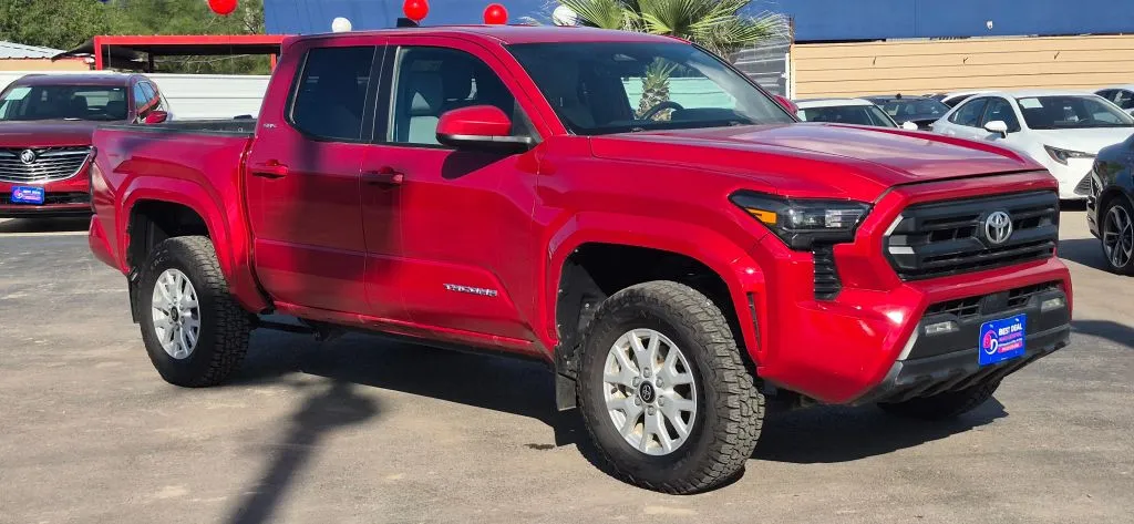 Toyota Tacoma photo 8