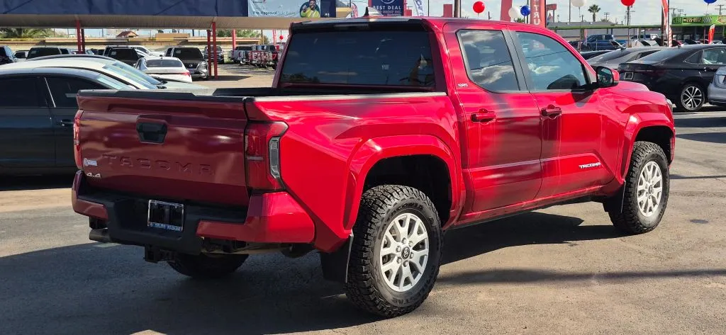 Toyota Tacoma photo 6