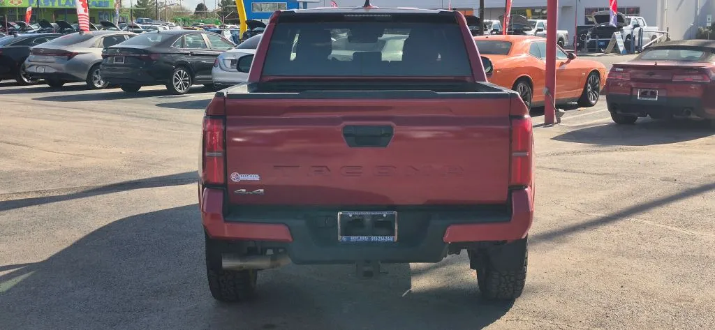 Toyota Tacoma photo 5