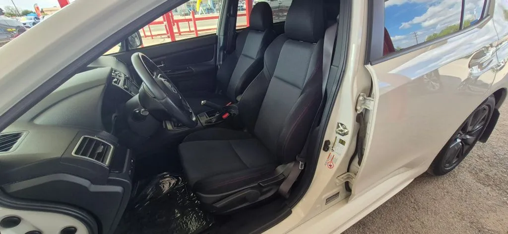 Subaru WRX photo 11