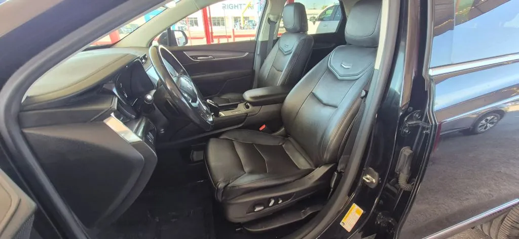 Cadillac XT5 photo 12