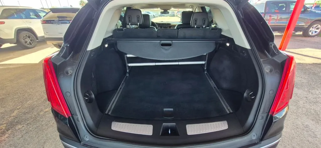 Cadillac XT5 photo 17