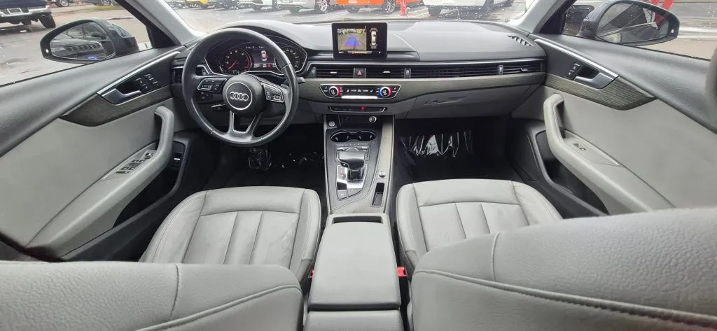 Audi A4 photo 17