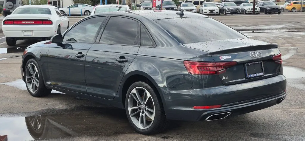 Audi A4 photo 4