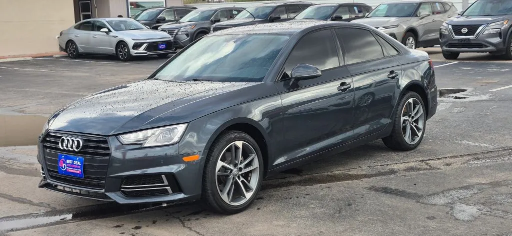 Audi A4 photo 2