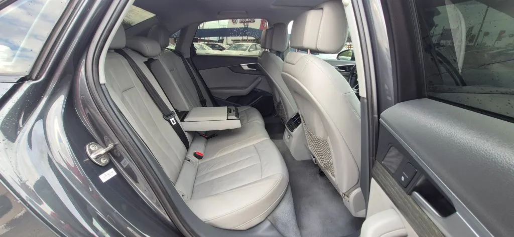Audi A4 photo 15