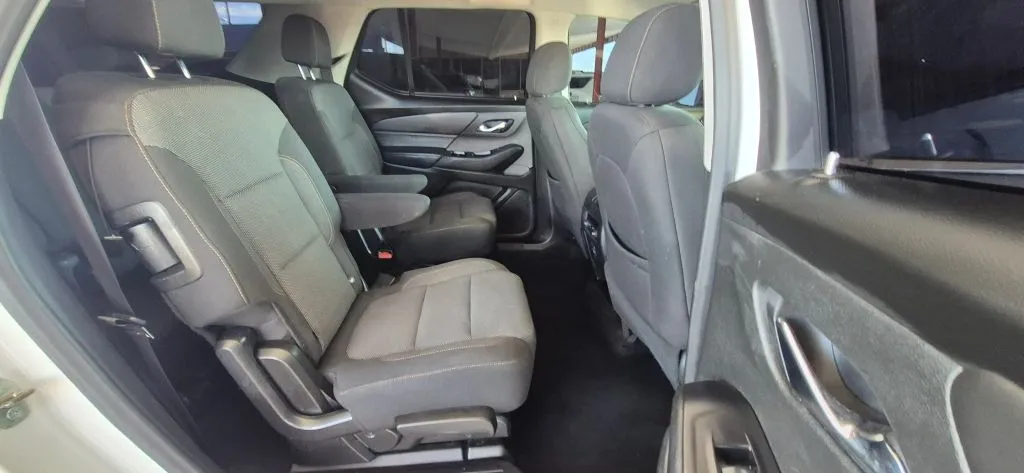 Chevrolet Traverse photo 15