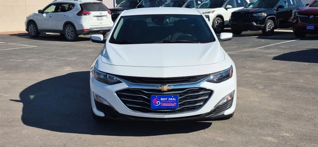 Chevrolet Malibu photo 9