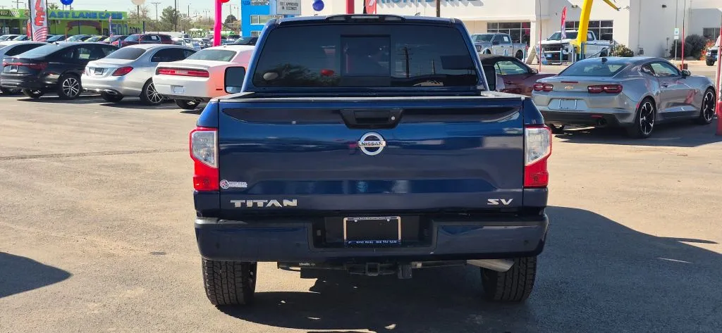 Nissan Titan photo 5