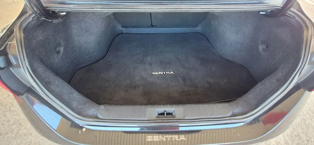 Nissan Sentra photo 17