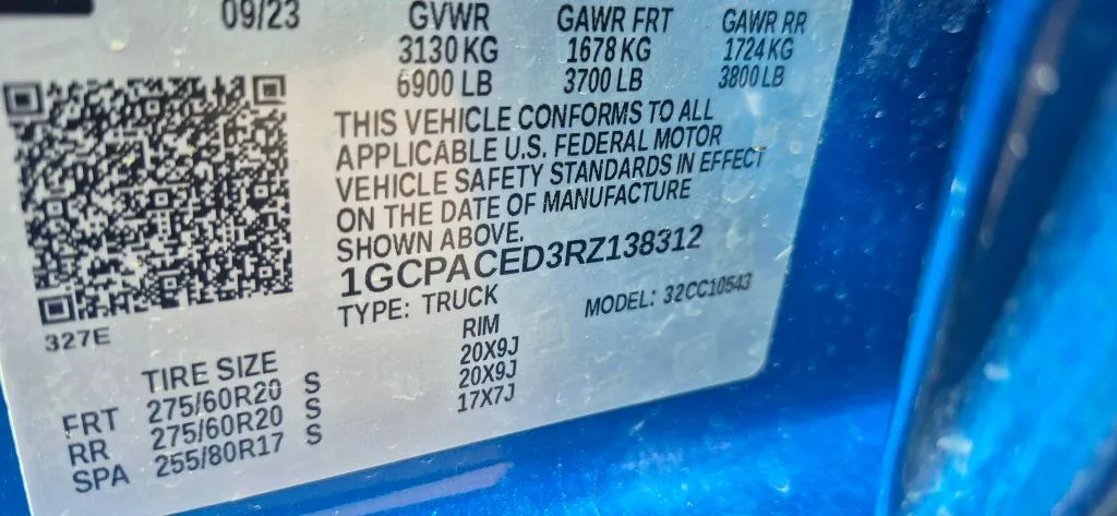 Chevrolet Silverado photo 9