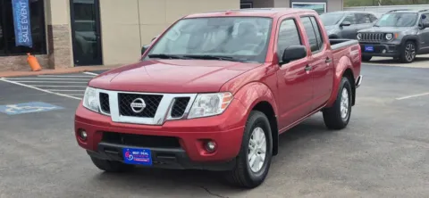 Photos of 2018 Nissan Frontier Crew Cab SV Pickup 4D 5 ft for sale in El Paso, TX at Best Deal Auto Group