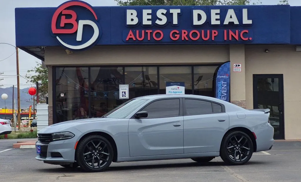 2022 Dodge Charger SXT Sedan 4D