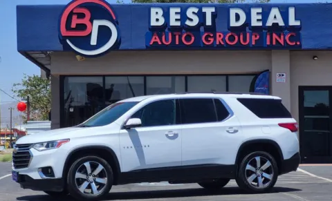 White 2021 Chevrolet Traverse LT Sport Utility 4D for sale in El Paso, TX