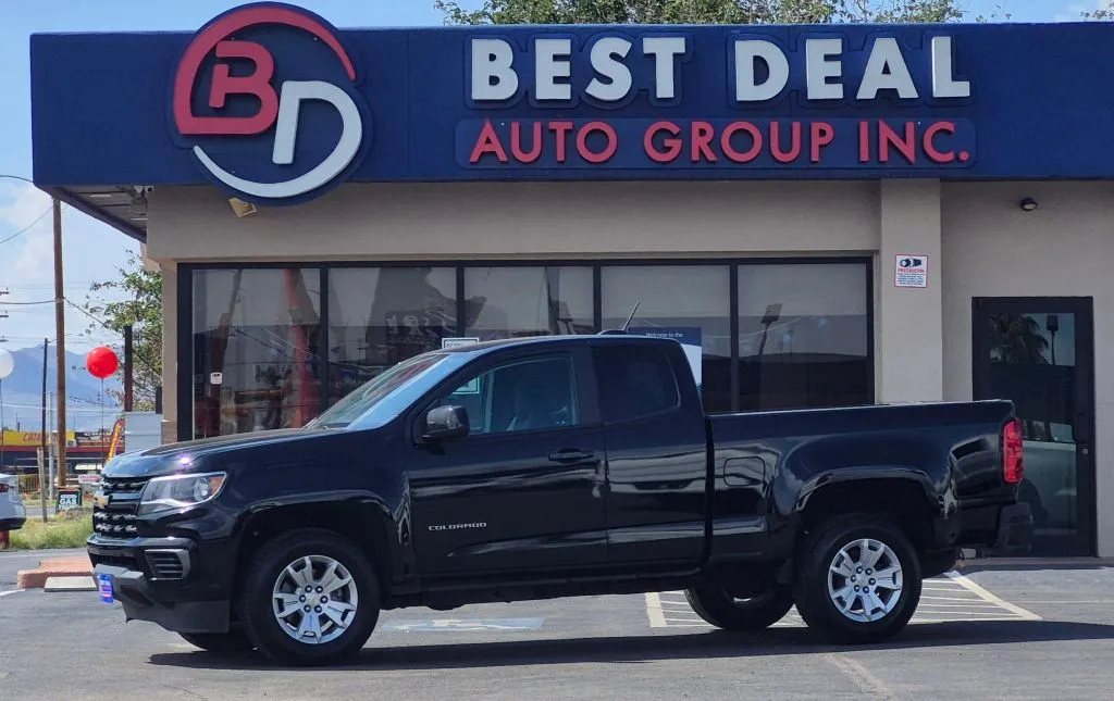 Black 2022 Chevrolet Colorado Extended Cab LT Pickup 4D 6 ft for sale in El Paso, TX