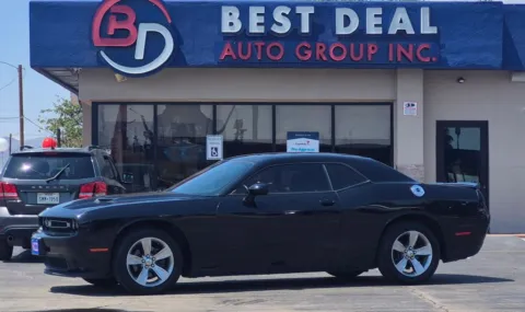Black 2019 Dodge Challenger SXT Coupe 2D for sale in El Paso, TX