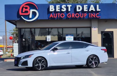 Gray 2023 Nissan Altima 2.5 SR Sedan 4D for sale in El Paso, TX