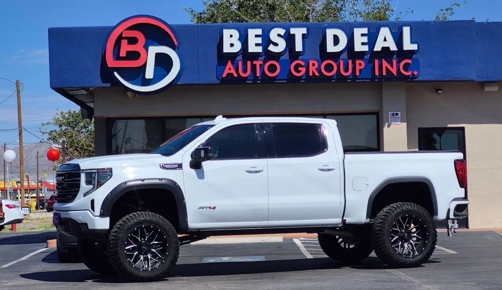 White 2023 GMC Sierra 1500 Crew Cab AT4 Pickup 4D 5 3/4 ft for sale in El Paso, TX