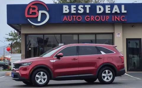 Red 2022 Kia Sorento LX Sport Utility 4D for sale in El Paso, TX
