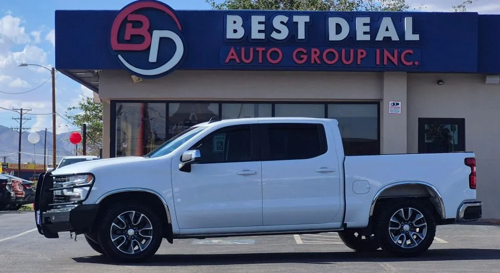 White 2020 Chevrolet Silverado 1500 Crew Cab LT Pickup 4D 5 3/4 ft for sale in El Paso, TX