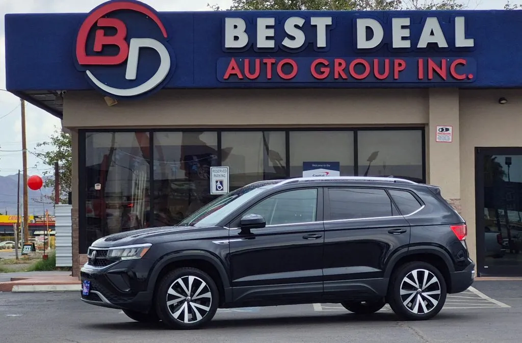 2024 Volkswagen Taos SE Sport Utility 4D for sale in El Paso, TX