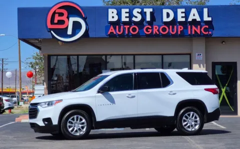 White 2020 Chevrolet Traverse LS Sport Utility 4D for sale in El Paso, TX