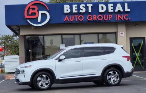 White 2021 Hyundai Santa Fe SEL Sport Utility 4D for sale in El Paso, TX