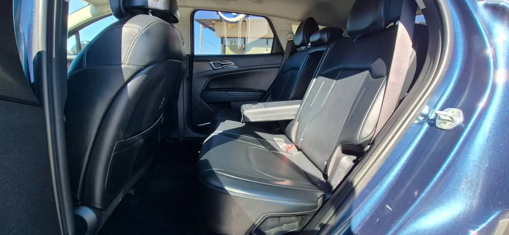 2023 Kia Sportage EX Hybrid - Photo 11