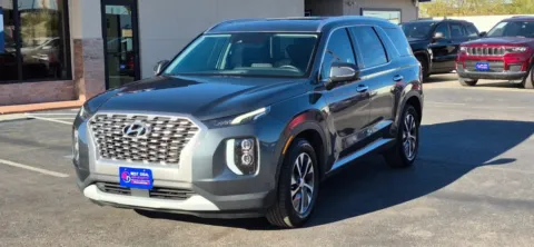 Photos of 2022 Hyundai Palisade SEL Sport Utility 4D for sale in El Paso, TX at Best Deal Auto Group