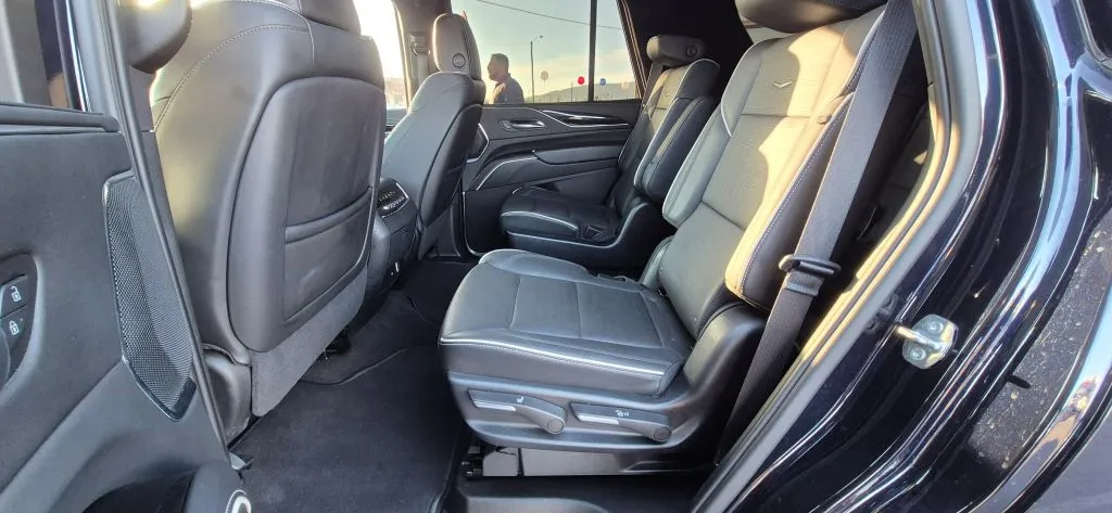 2023 Cadillac Escalade Sport - Photo 11