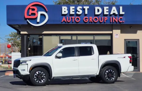 White 2022 Nissan Frontier Crew Cab PRO-X Pickup 4D 5 ft for sale in El Paso, TX